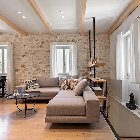 Hortensia House By Whitedream *